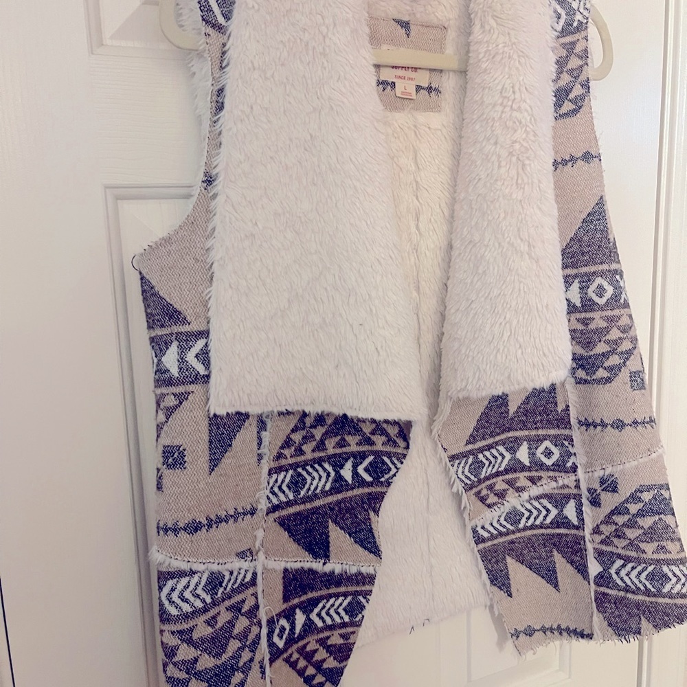 Mossimo Supply Company- Boho Vest - Picture 3 of 6